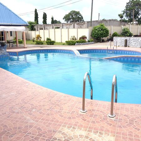 كيب كوست Hotel Francilia المظهر الخارجي الصورة