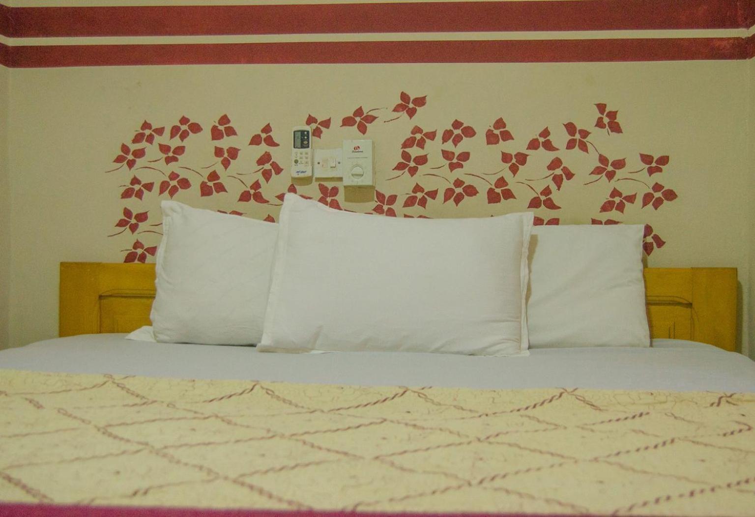 كيب كوست Hotel Francilia المظهر الخارجي الصورة