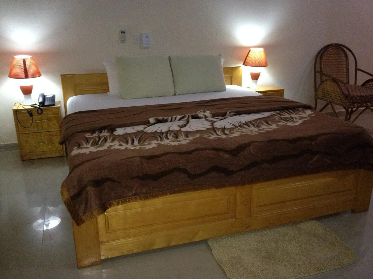 كيب كوست Hotel Francilia المظهر الخارجي الصورة